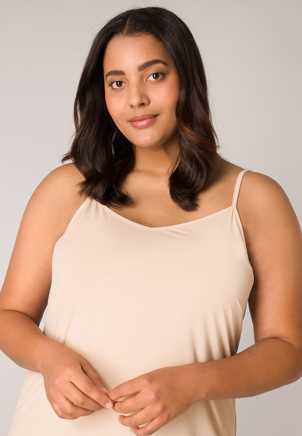 

Ночная рубашка YANIRA - SLIPDRESS BASE LEVEL CURVY, цвет Nude
