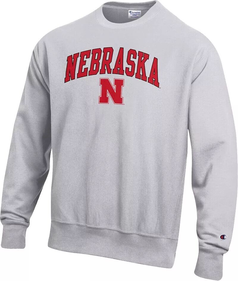 

Мужская серая толстовка с круглым вырезом с обратным переплетением Champion Nebraska Cornhuskers