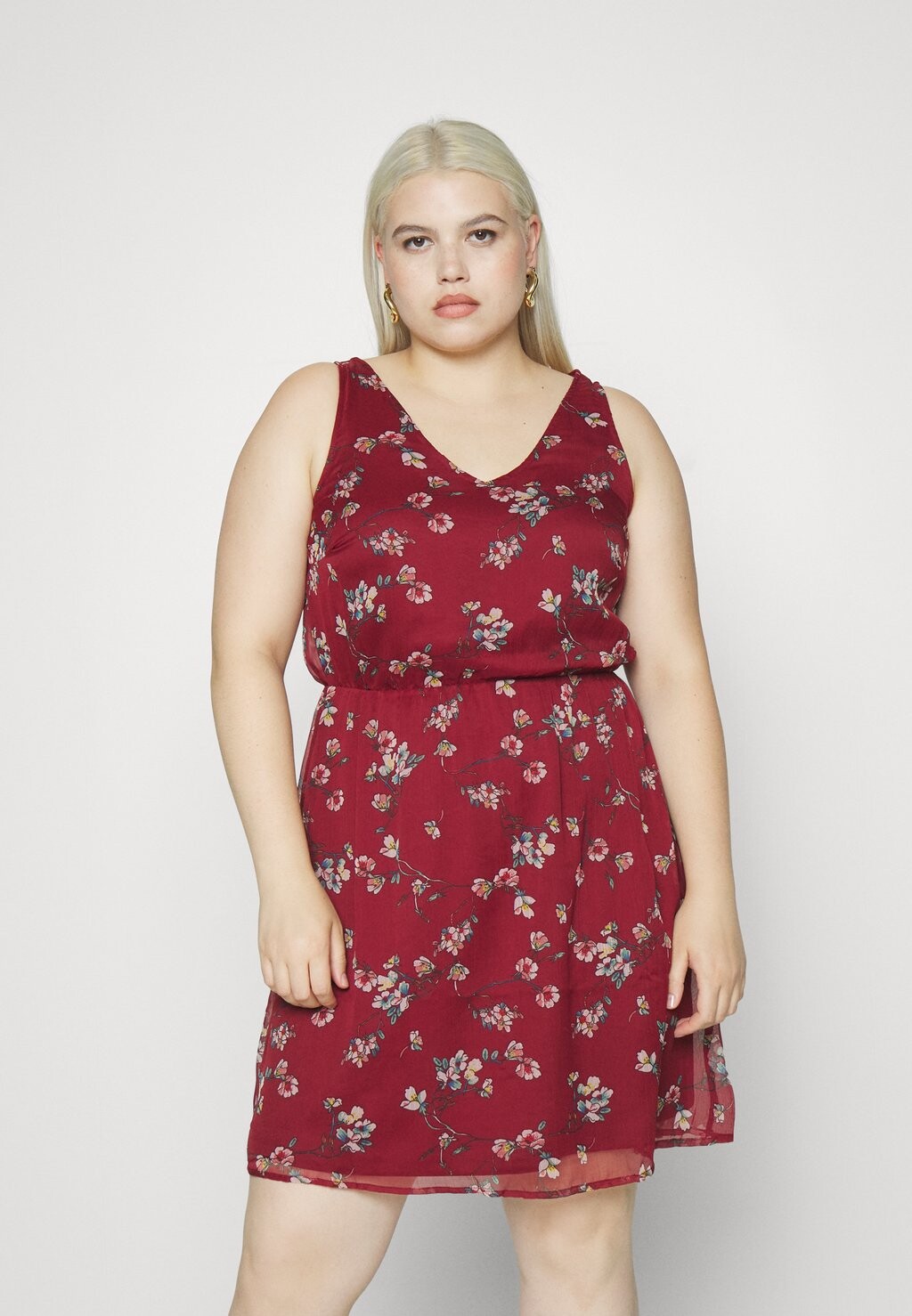

Летнее платье Vero Moda