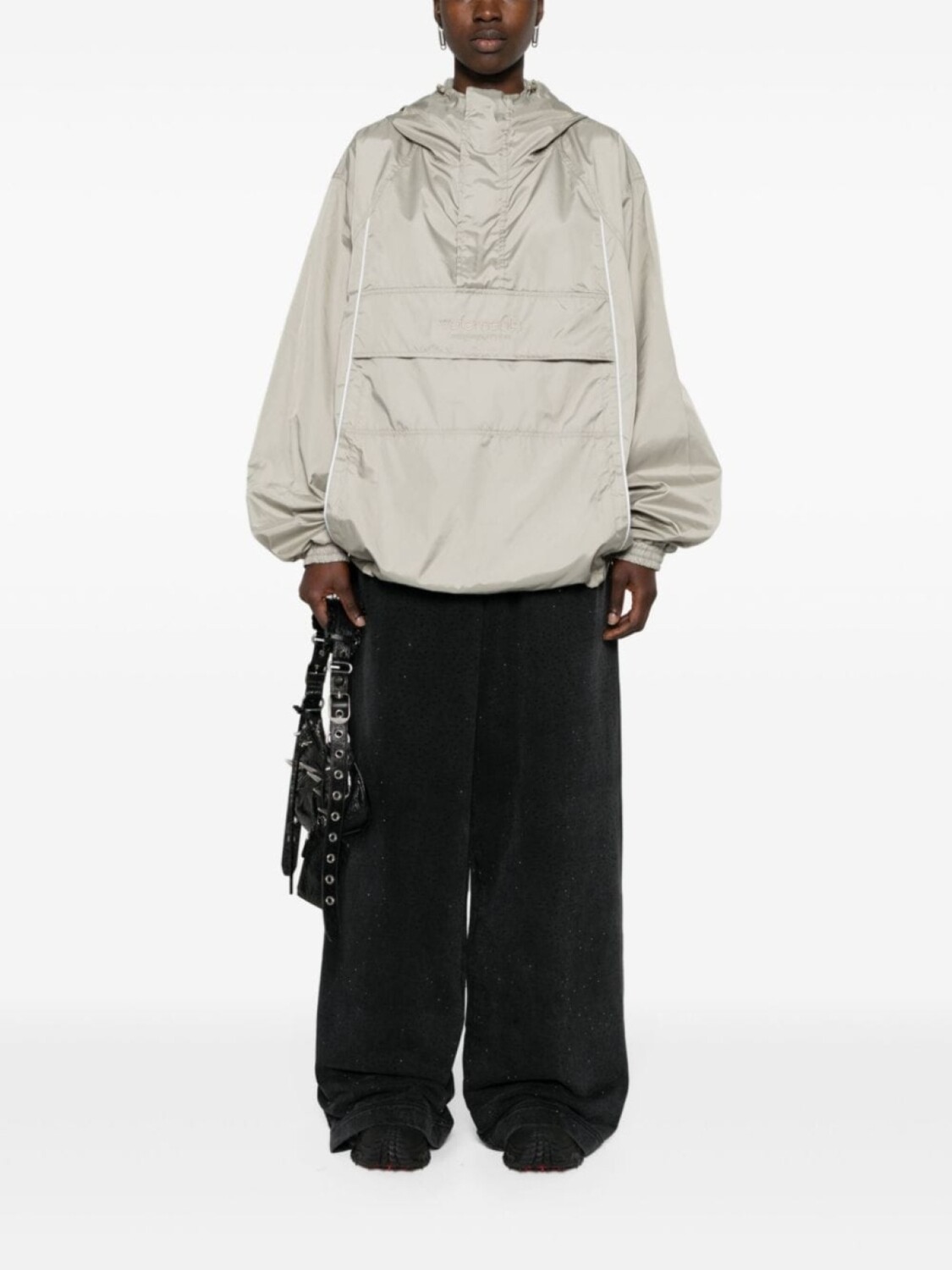 VETEMENTS легкая ветровка с капюшоном, зеленый — фото 2