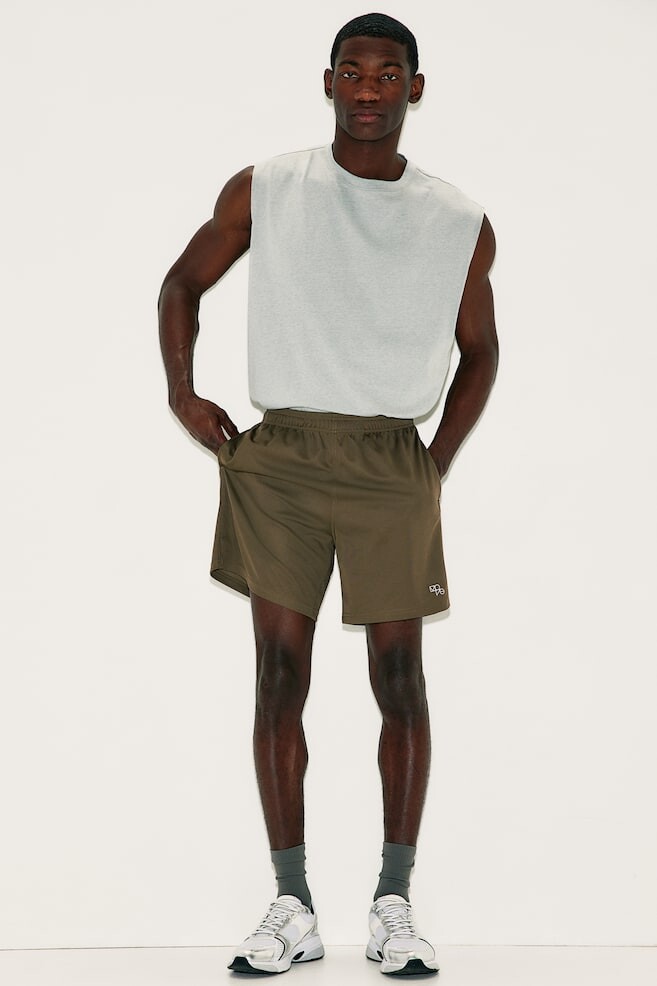 

Короткие спортивные шорты H&M, зеленый