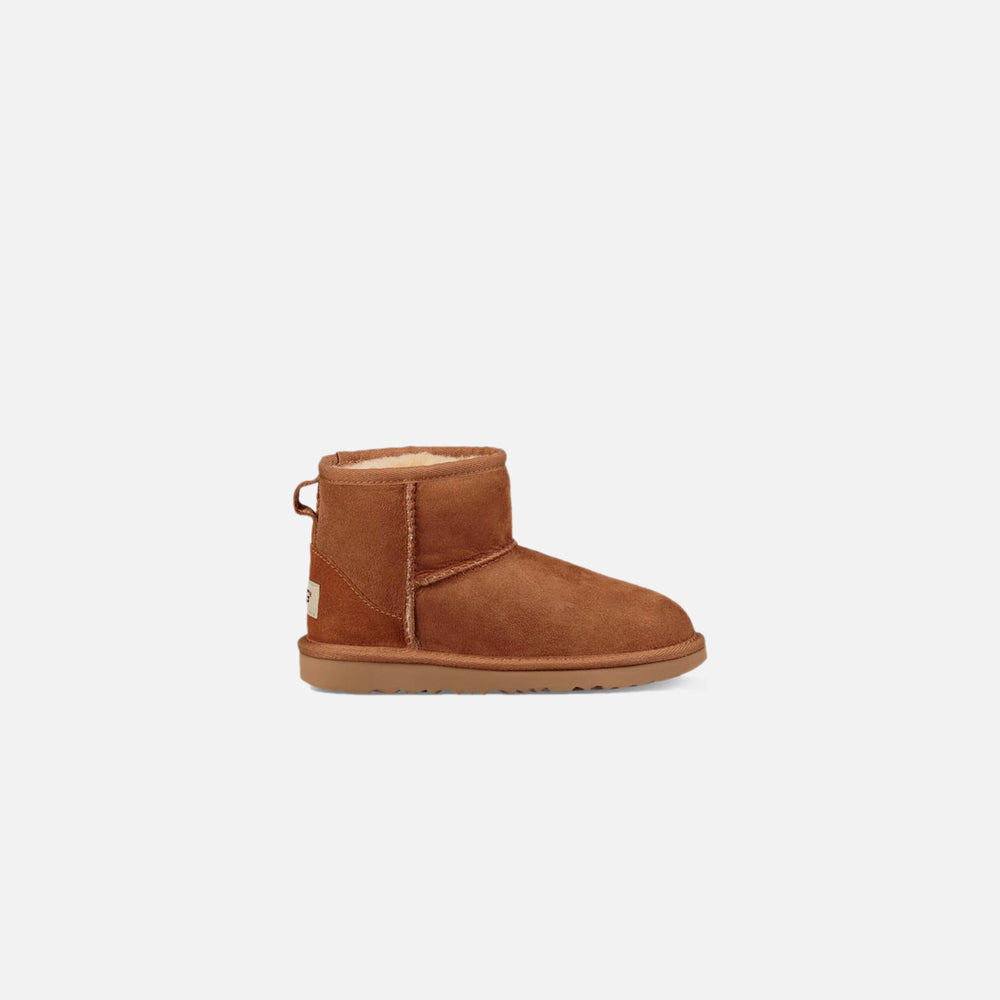 

Ботинки UGG Kids Classic Mini II, цвет Chestnut