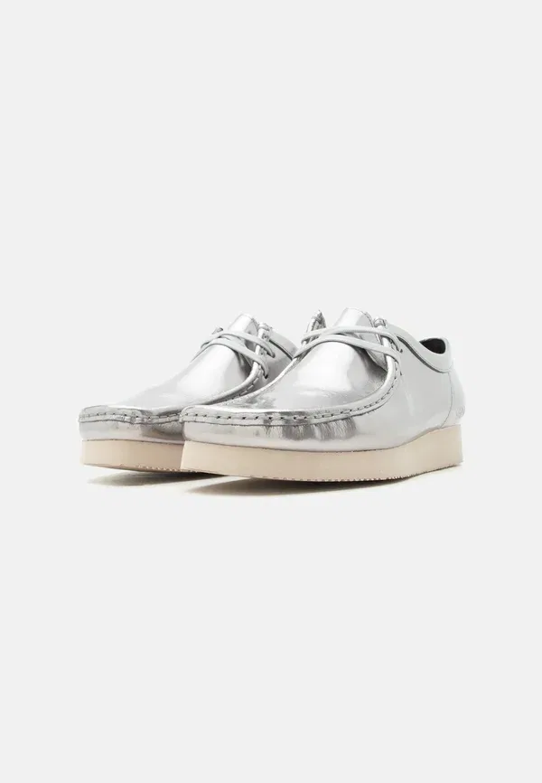 Ботинки повседневные Clarks Originals Wallabee casual lace ups, серебристый — фото 2