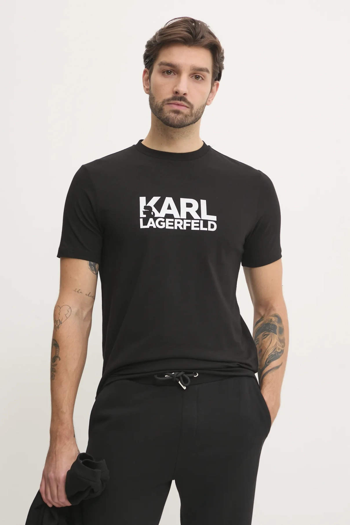 

Футболка Karl Lagerfeld, черный