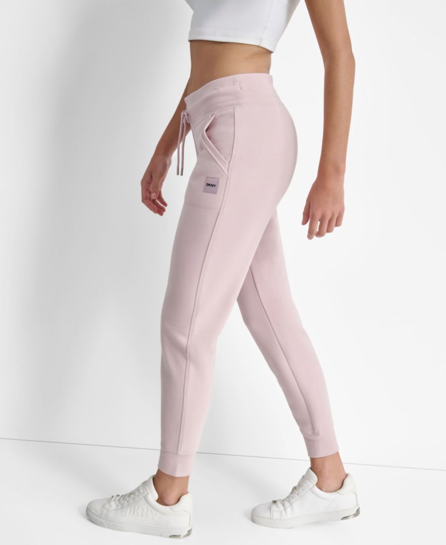 

Женские спортивные брюки с логотипом в тон, ребристой отделкой и боковыми карманами DKNY, Allure