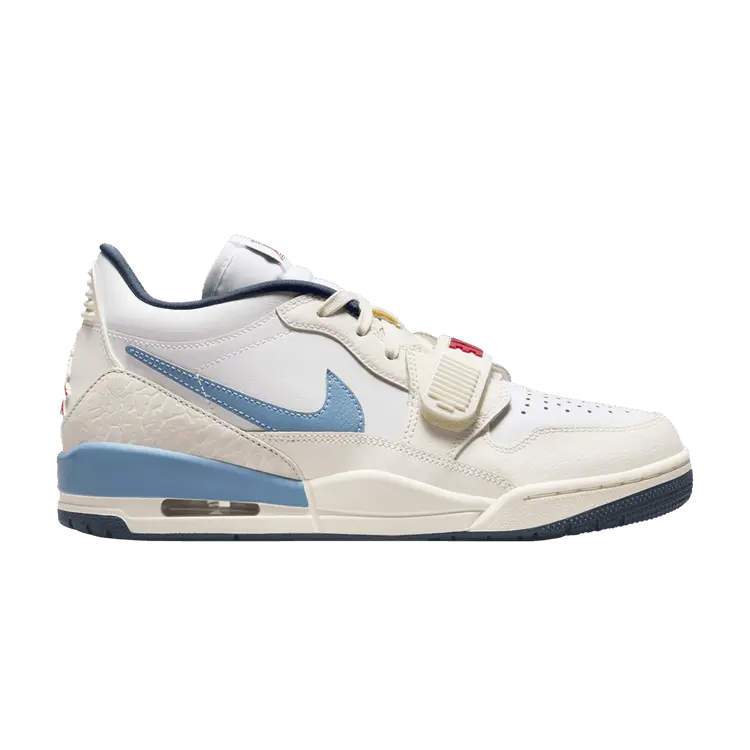 

Кроссовки Air Jordan Wmns Air Jordan Legacy 312 Low Sail Aegean Storm, кремовый