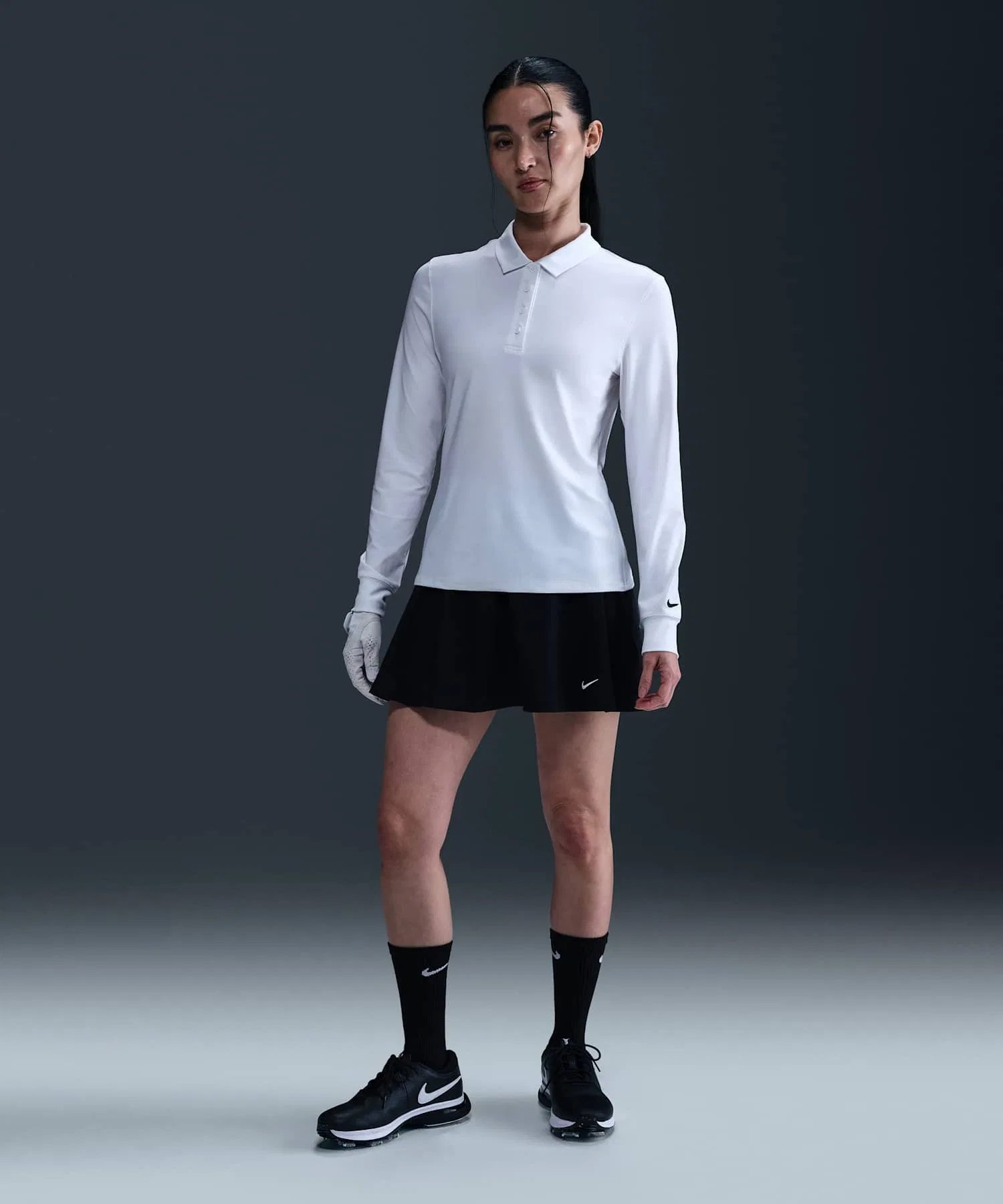 Женская поло-рубашка Nike Victory Dri-FIT с длинными рукавами, модель FQ1571-100, белая. — фото 2