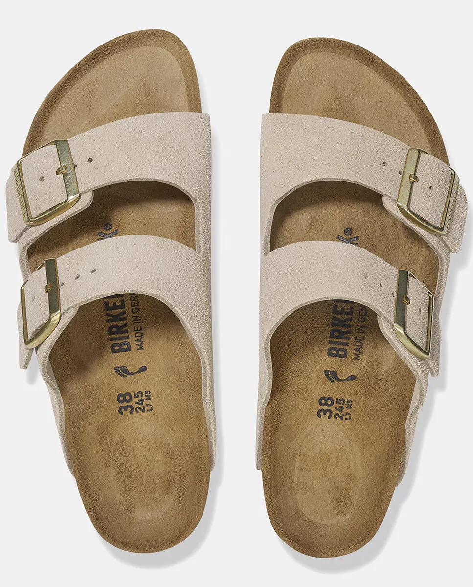 Женские замшевые сандалии Arizona Birkenstock, коричневый — фото 2