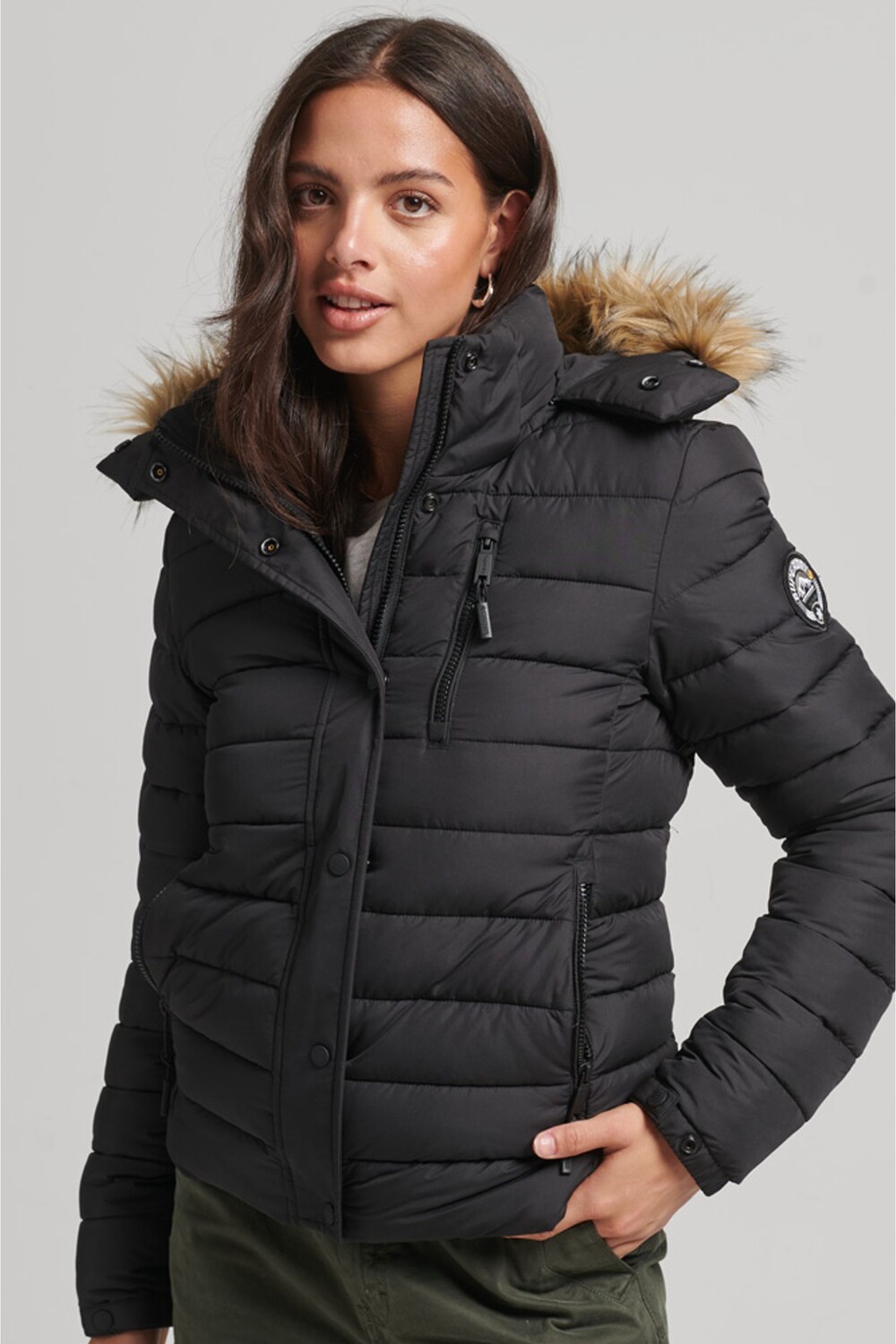

Классическая куртка Fuji из искусственного меха Superdry, черный