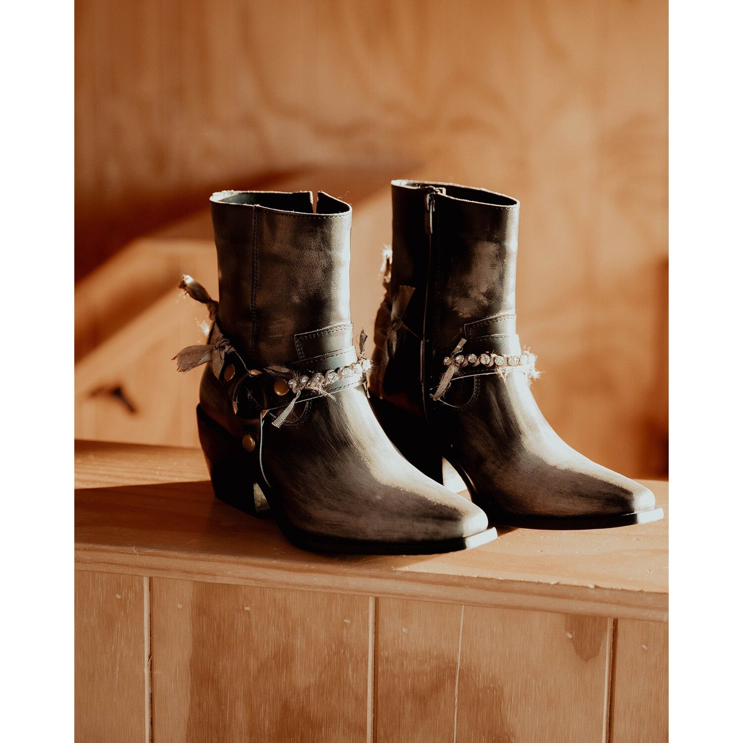 

Клайд Браун в отчаянии Steve Madden, цвет Brn Distre