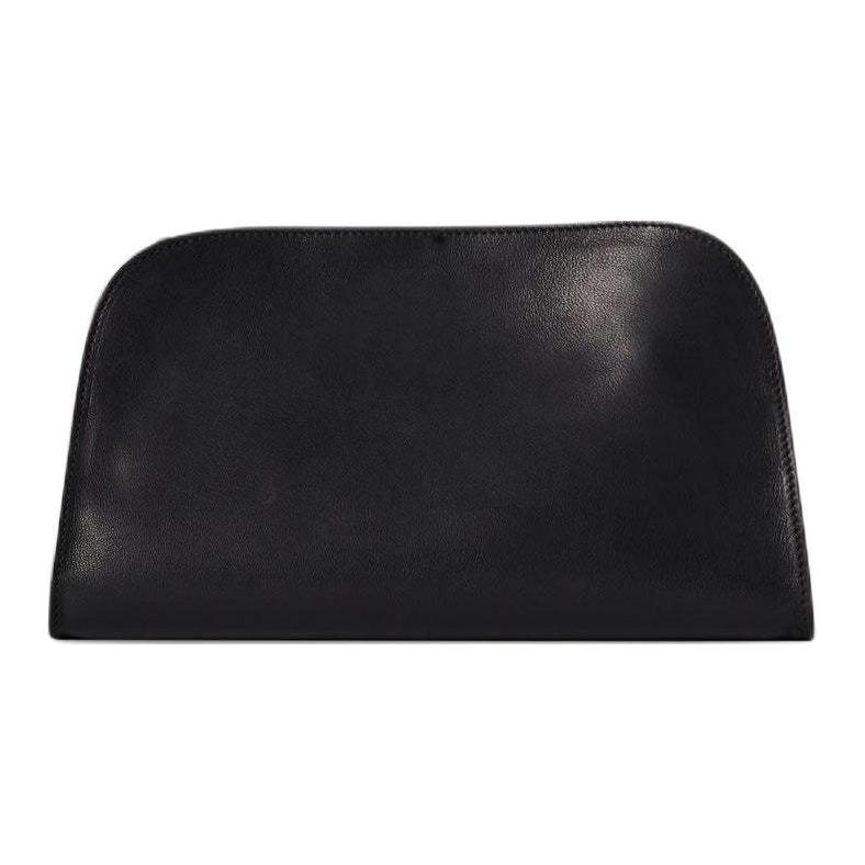 

The Row Женская сумка-клатч из телячьей кожи, черная