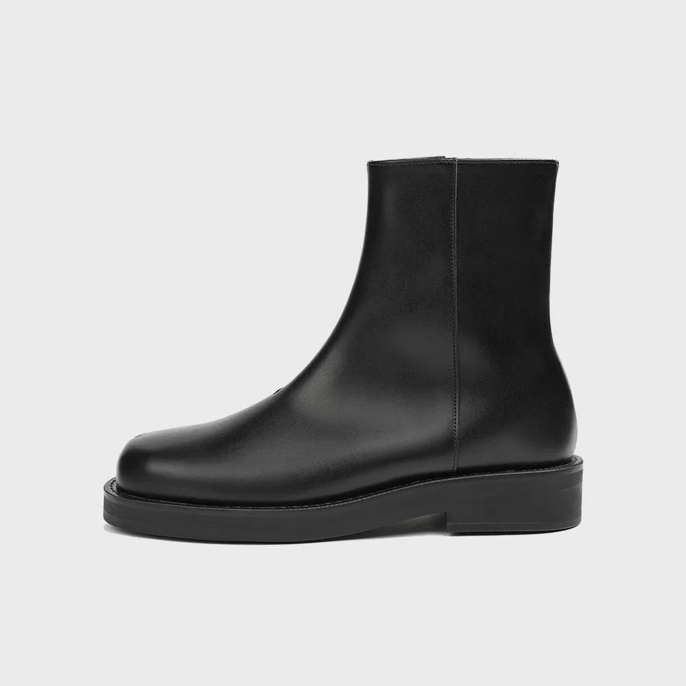 Мужские минималистичные ботинки на молнии Second.A_Minimal Bold Shape Zip Up Boots чёрные от Firenze.A — фото 3