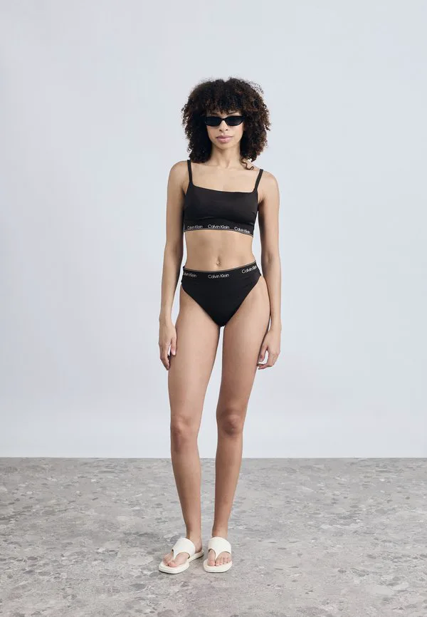 Топ от купальника с квадратным вырезом и вырезом-бралеттом Calvin Klein Swimwear, Black — фото 2