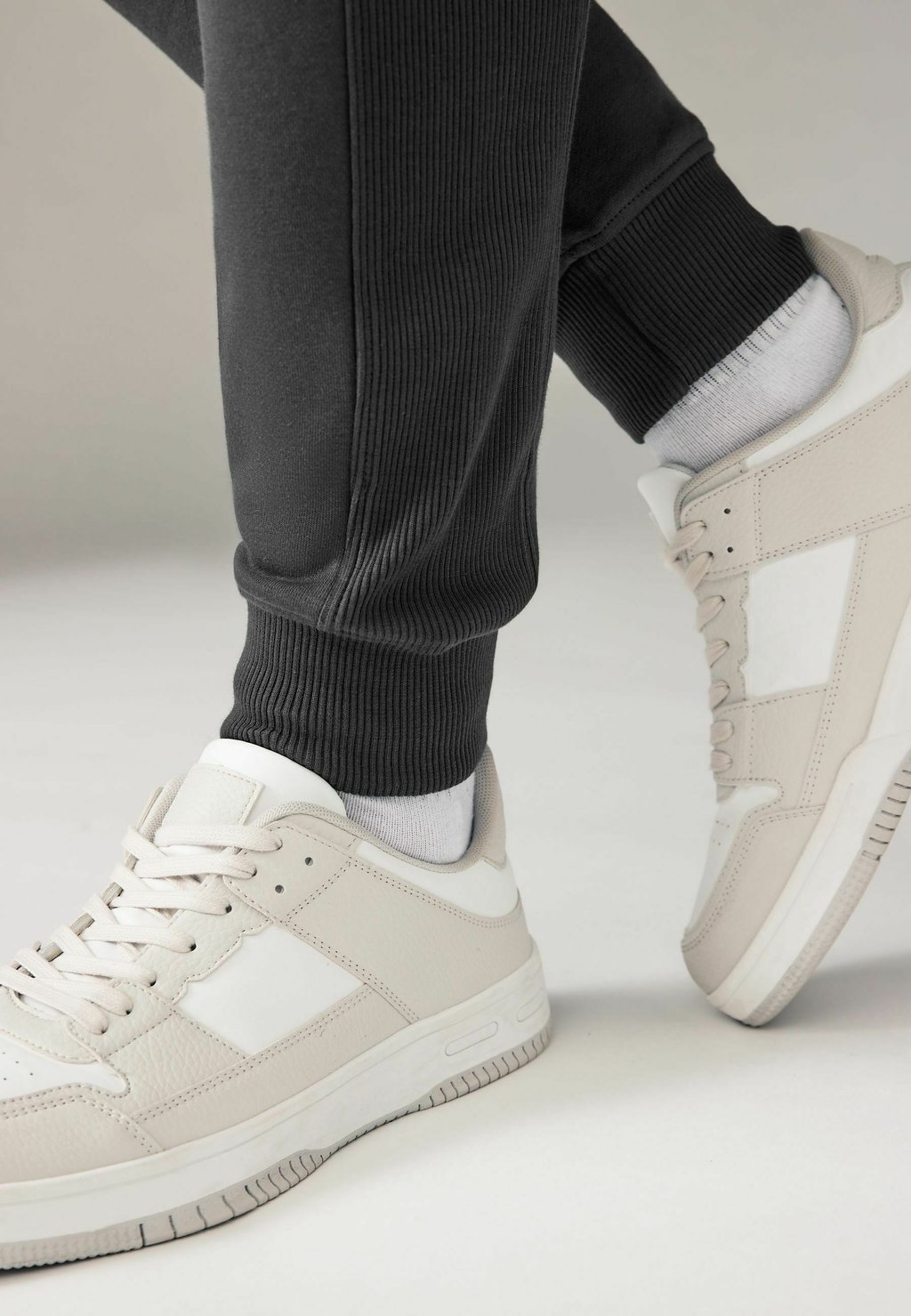 

Брюки карго UTILITY JOGGERS- REGULAR FIT Next, серый