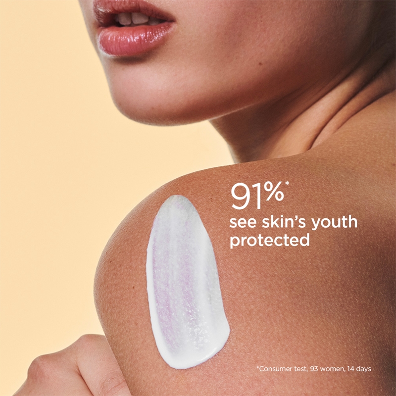 Солнцезащитный лосьон-спрей для тела и лица Clarins, spf 50+ 150 мл — фото 4