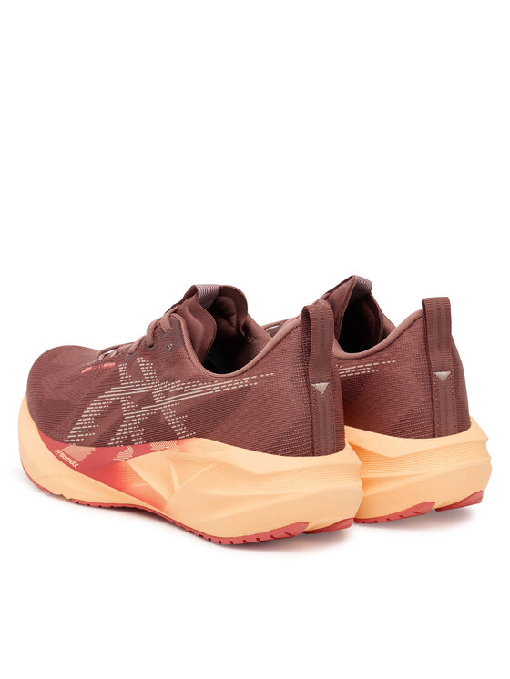 Беговые кроссовки Novablast 5 1012B765 Asics, коричневый — фото 3