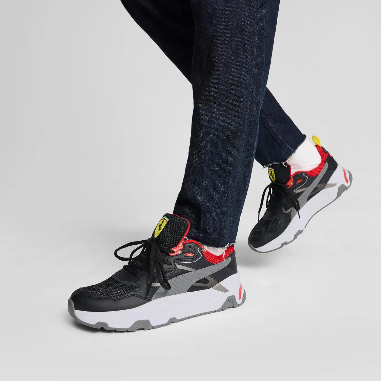 Мужские кроссовки PUMA Ferrari Trinity, Black Rosso Corsa — фото 3
