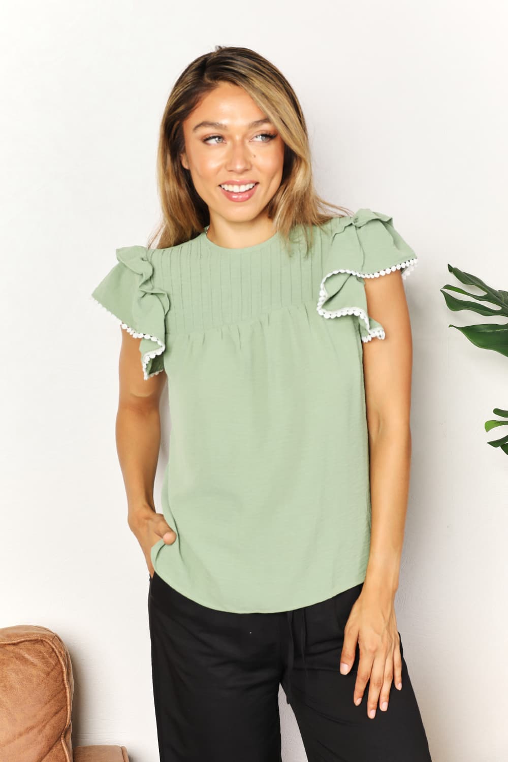 

Блузка с плиссированными рукавами-крылышками FASHNZFAB, цвет gum leaf