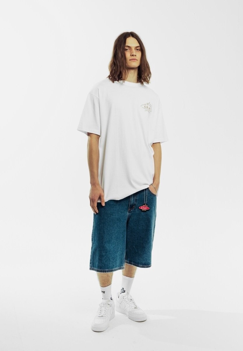 

Принт на футболке Grimey, белый