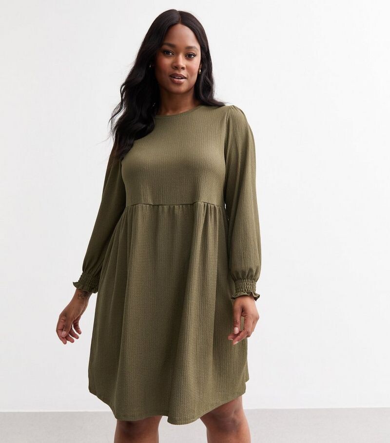 

Мини-платье цвета хаки с жатостью и длинными рукавами Curves New Look, хаки