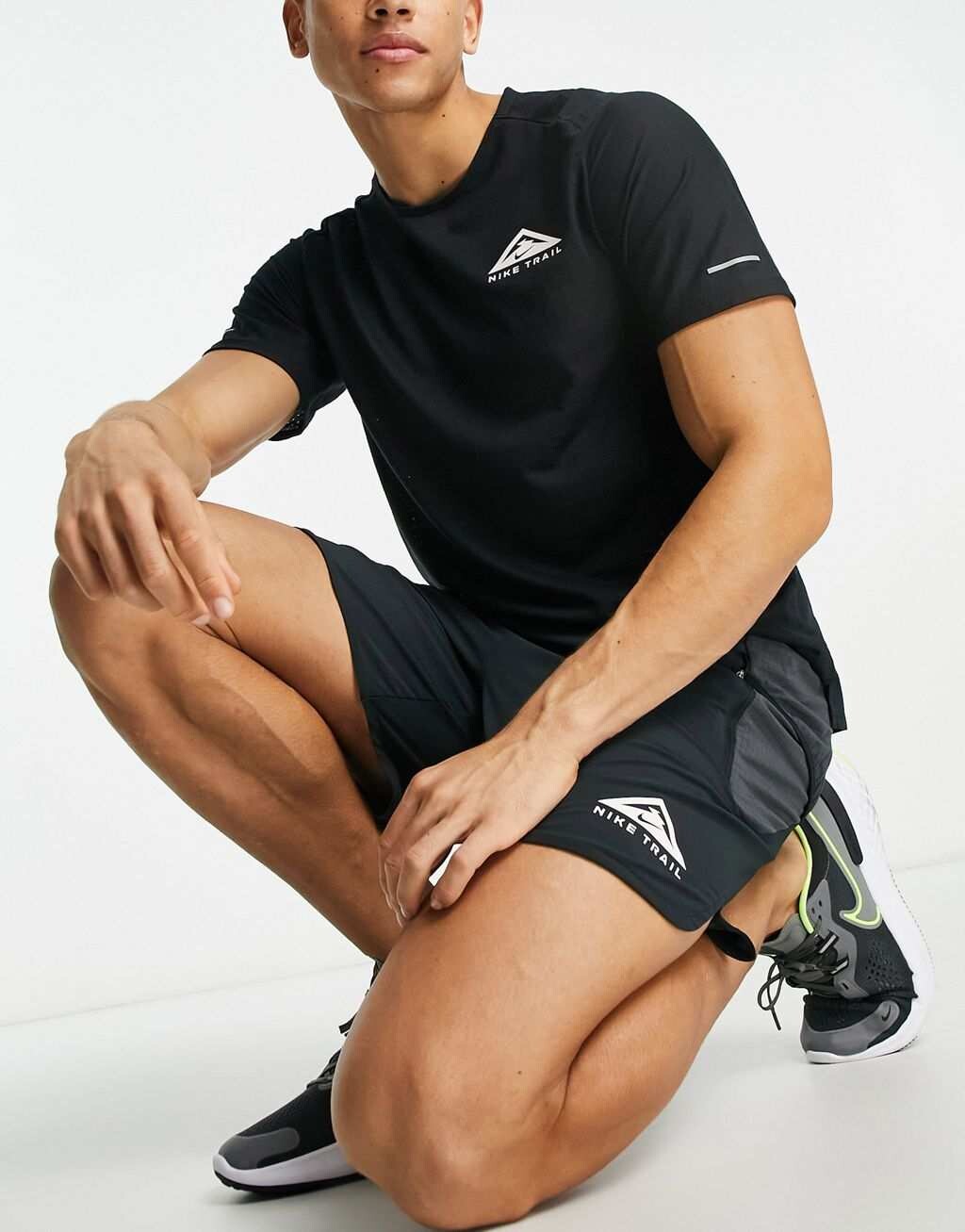 

Черная футболка с логотипом Nike Running Trail, Черный, Черная футболка с логотипом Nike Running Trail