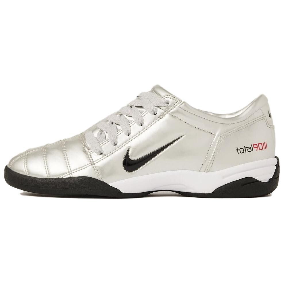 

Футбольные бутсы Total 90 IIl мужские низкие серебристые/черные/белые Nike