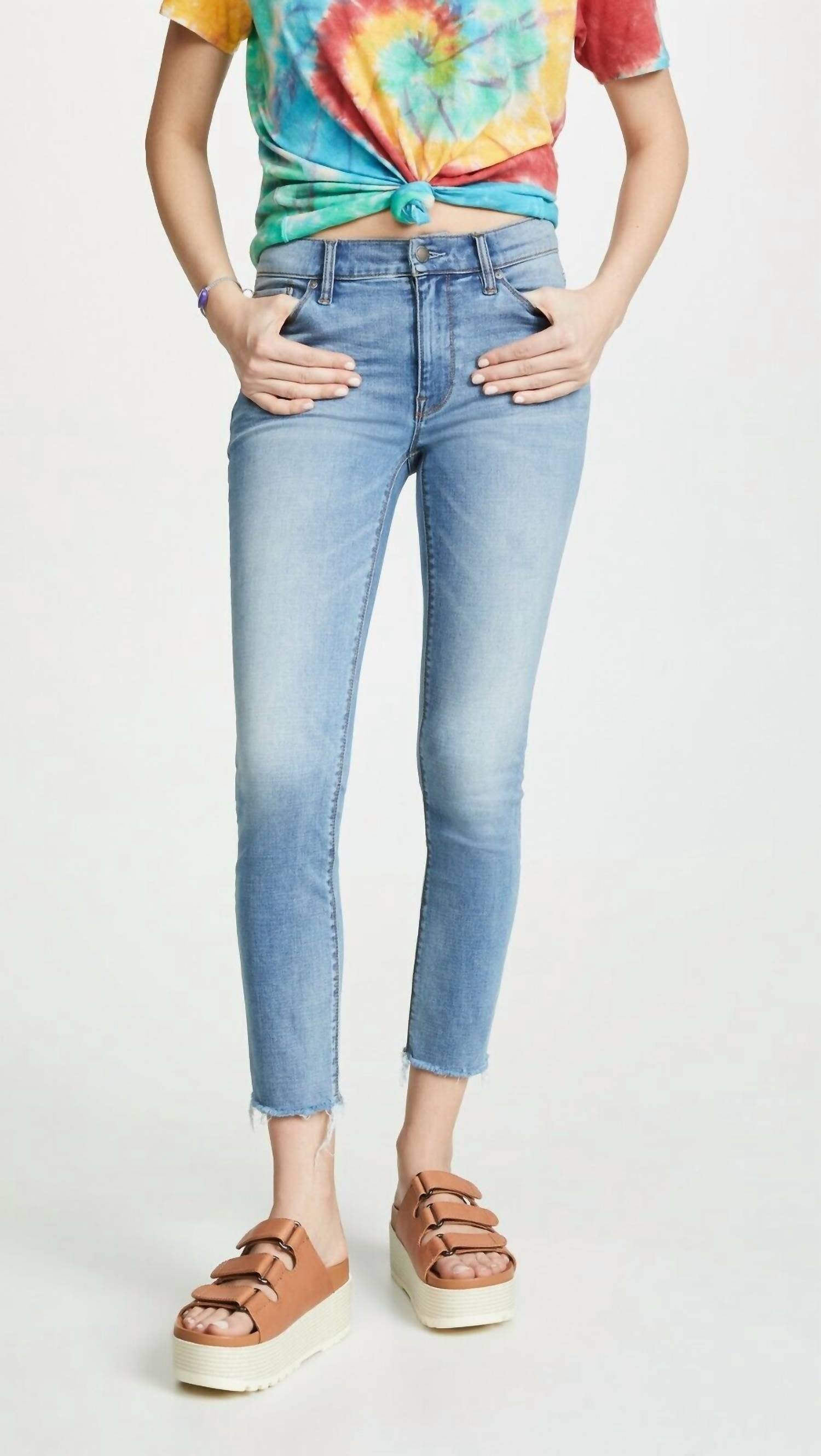 

Джинсы-стрейч Tally средней посадки Skinny Crop в синем цвете Hudson