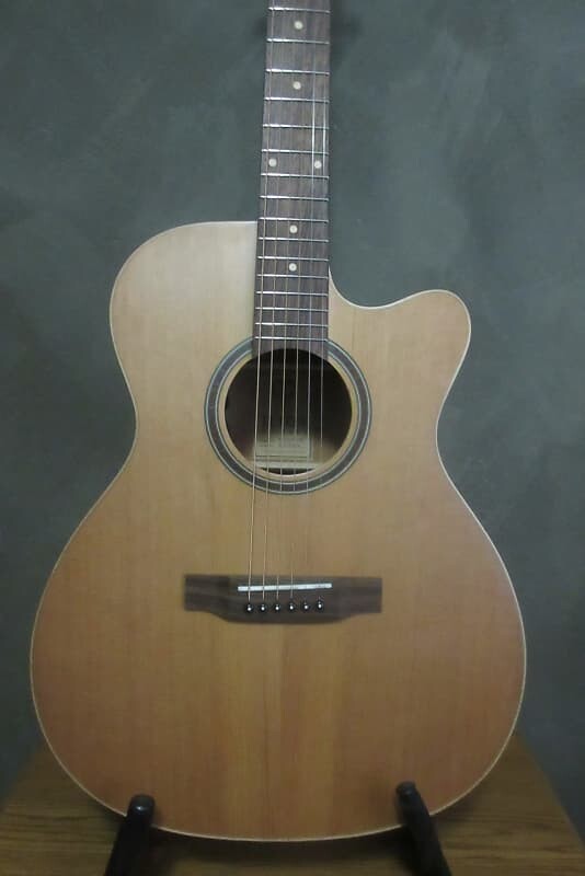 

Акустическая гитара Teton STG105CENT Grand Concert with Electronics Natural