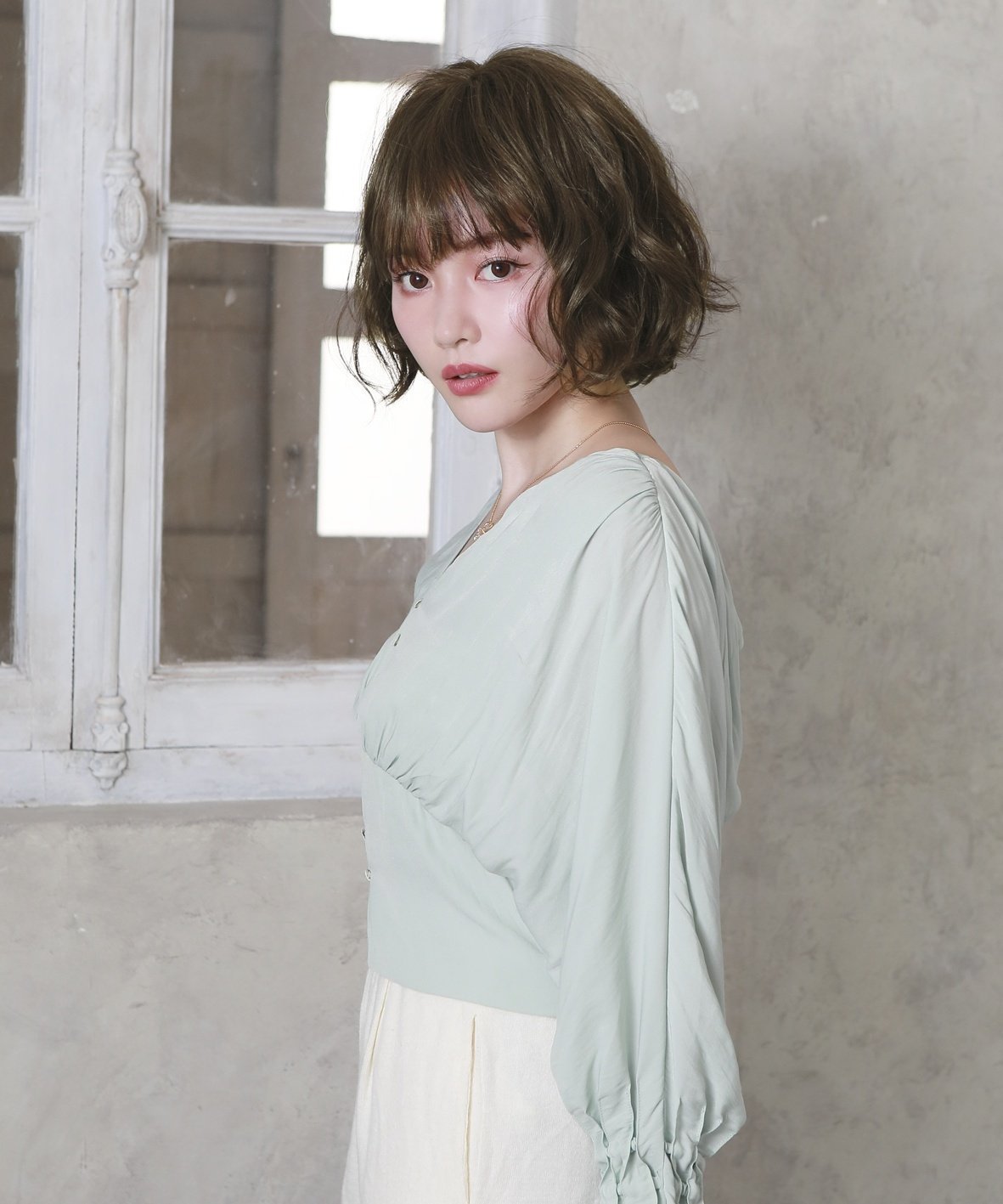Парик Priscilla Lollipop Wave Bob A-705 Prisila, TCK/Heat-resistant Chocolate Black — фото 2