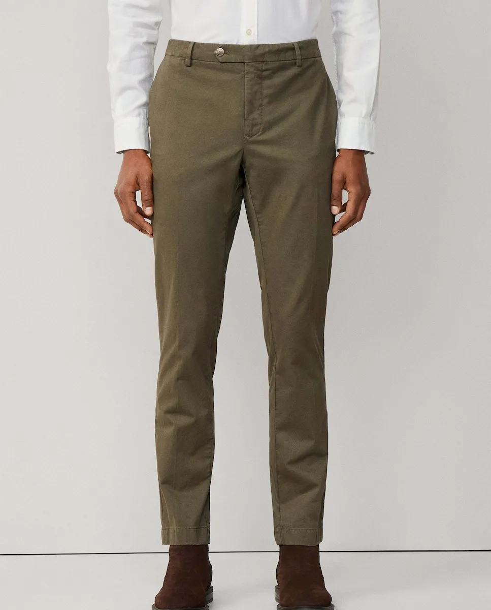 

Китайские брюки-чинос Kensington, узкий крой Hackett, военный зеленый