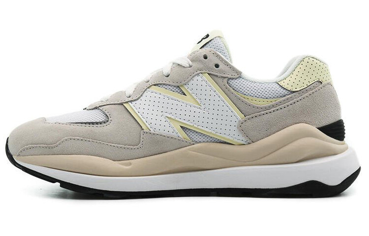 Женские кроссовки New Balance NB 5740