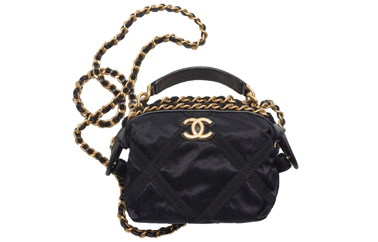 CHANEL Сумка через плечо из сатинового нейлона Regular Women's черная — фото 2