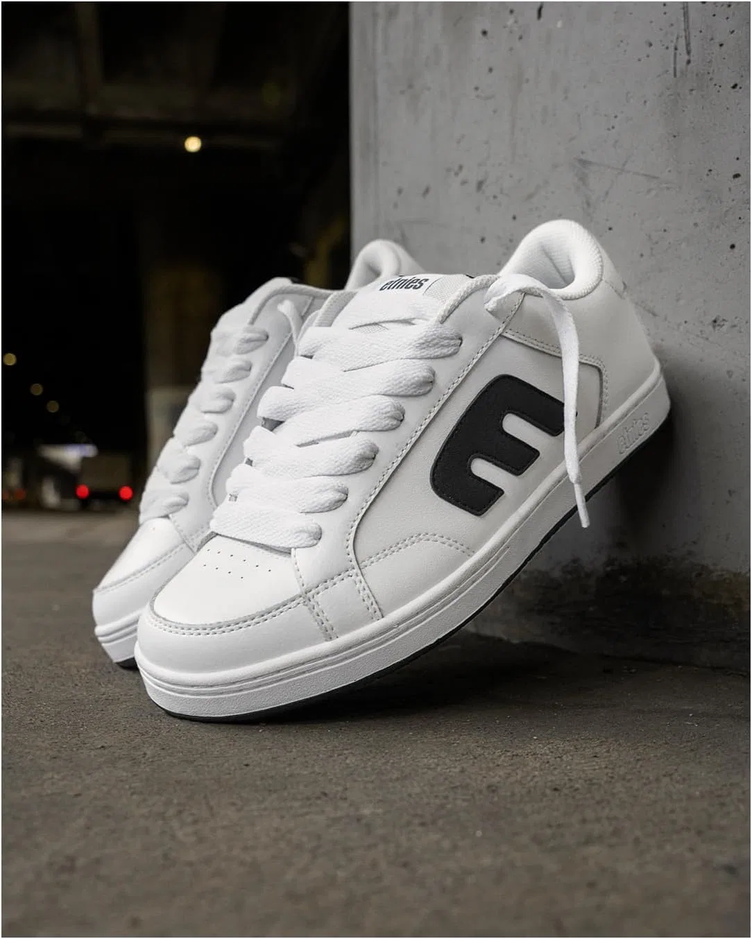 Кроссовки для скейтбординга Kingpin 2K, Etnies, белый/черный — фото 2