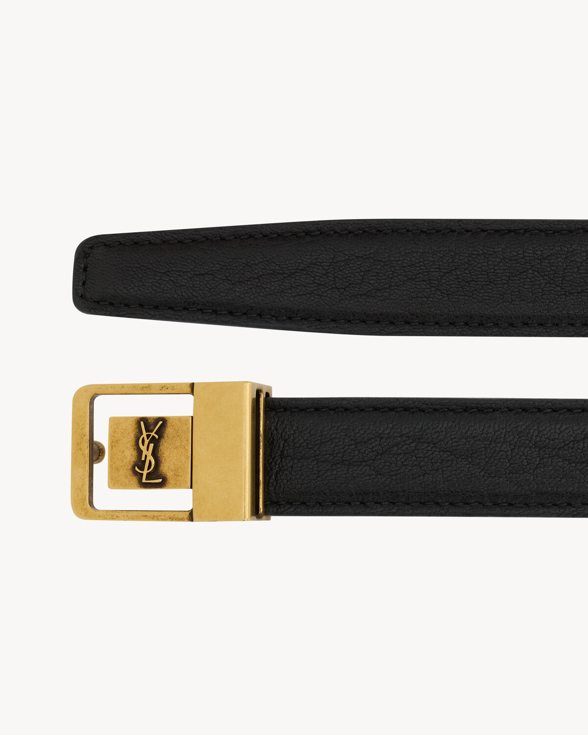 Тонкий ремень LA 66 с пряжкой из зернистой овечьей кожи Saint Laurent, черный — фото 2