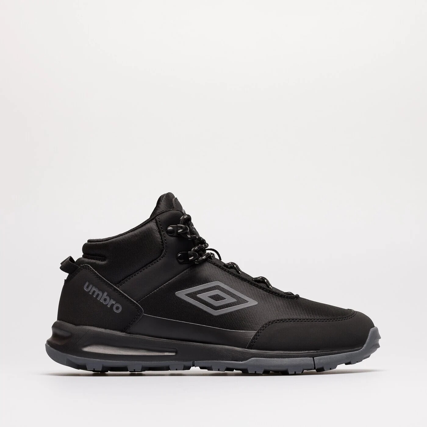 

Кроссовки высокие Umbro Felton, черный