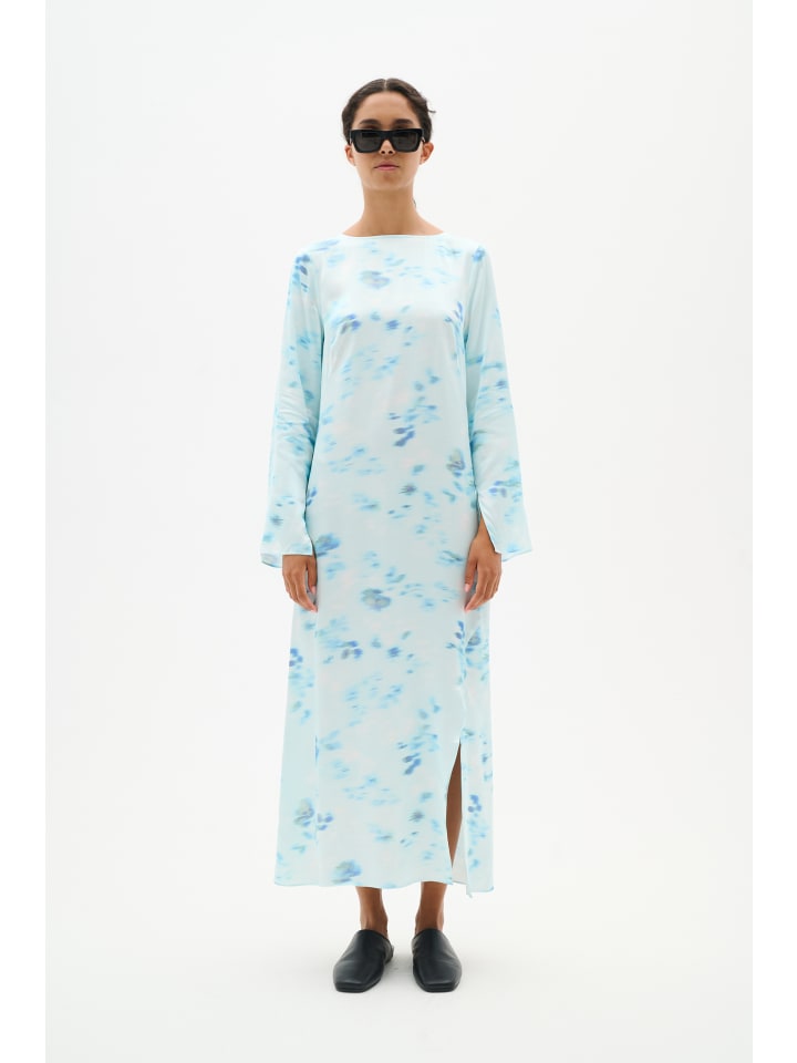

Платье CassIW Feminine Form в цвете Dusty Aqua Mysterious Flower InWear