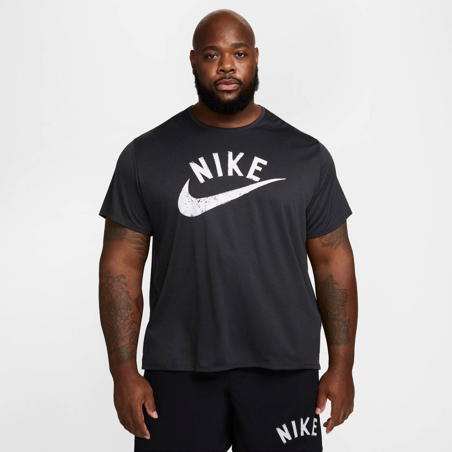 

Рубашка для бега Miler Swoosh Nike, черный