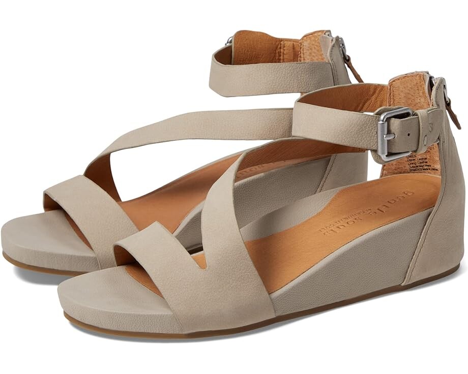 

Туфли Gentle Souls by Kenneth Cole Gwen, цвет Mushroom Nubuck