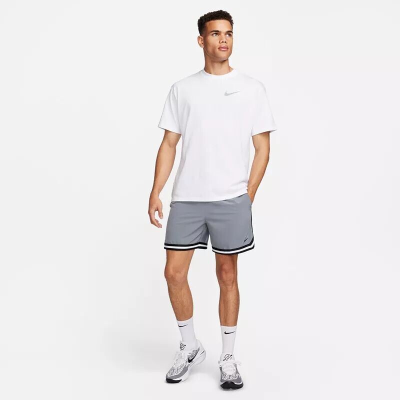 Мужские баскетбольные шорты из тканого материала Nike Dri-FIT DNA UV 6 дюймов — фото 2