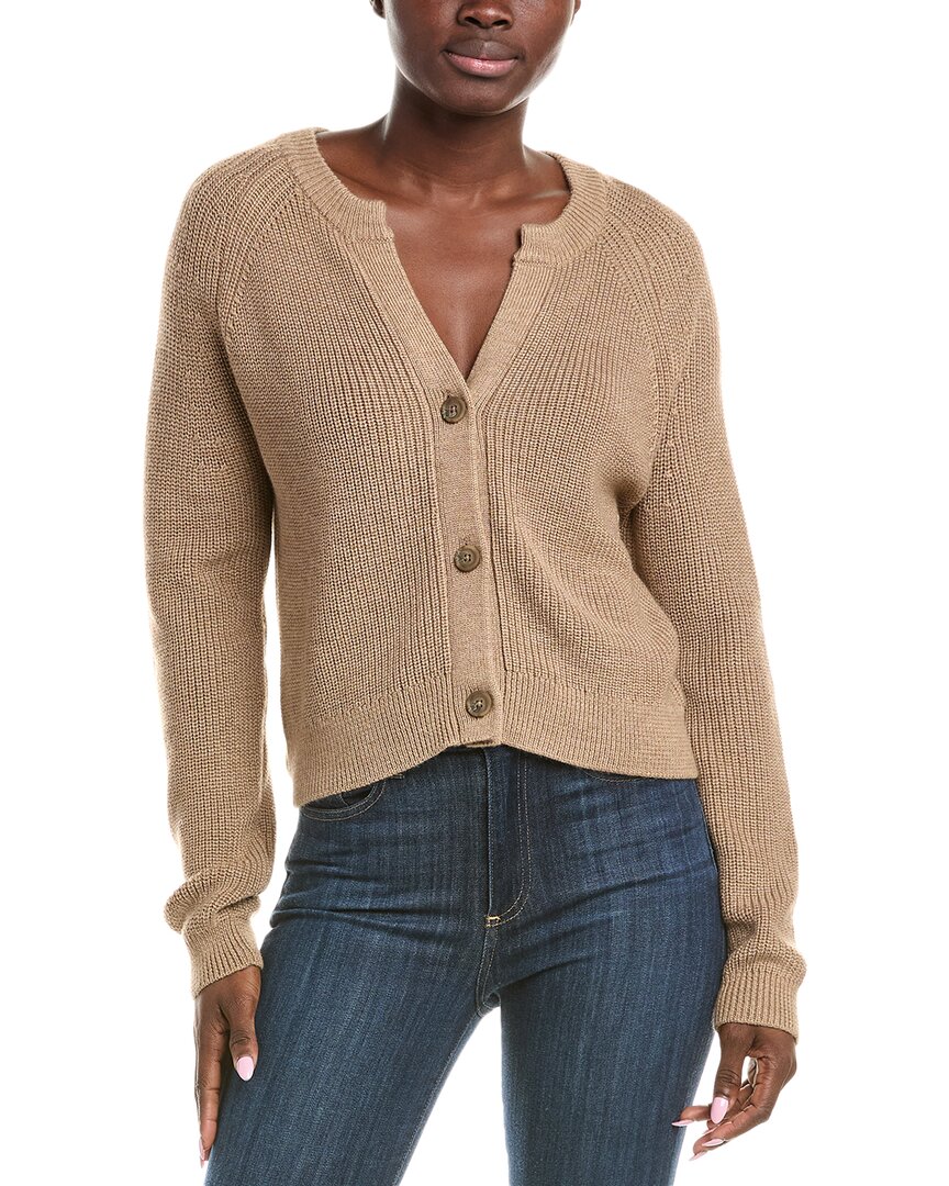 

Вельветовый свитер из шерстяной смеси от Graham & Spencer Velvet by Graham & Spencer, Tan