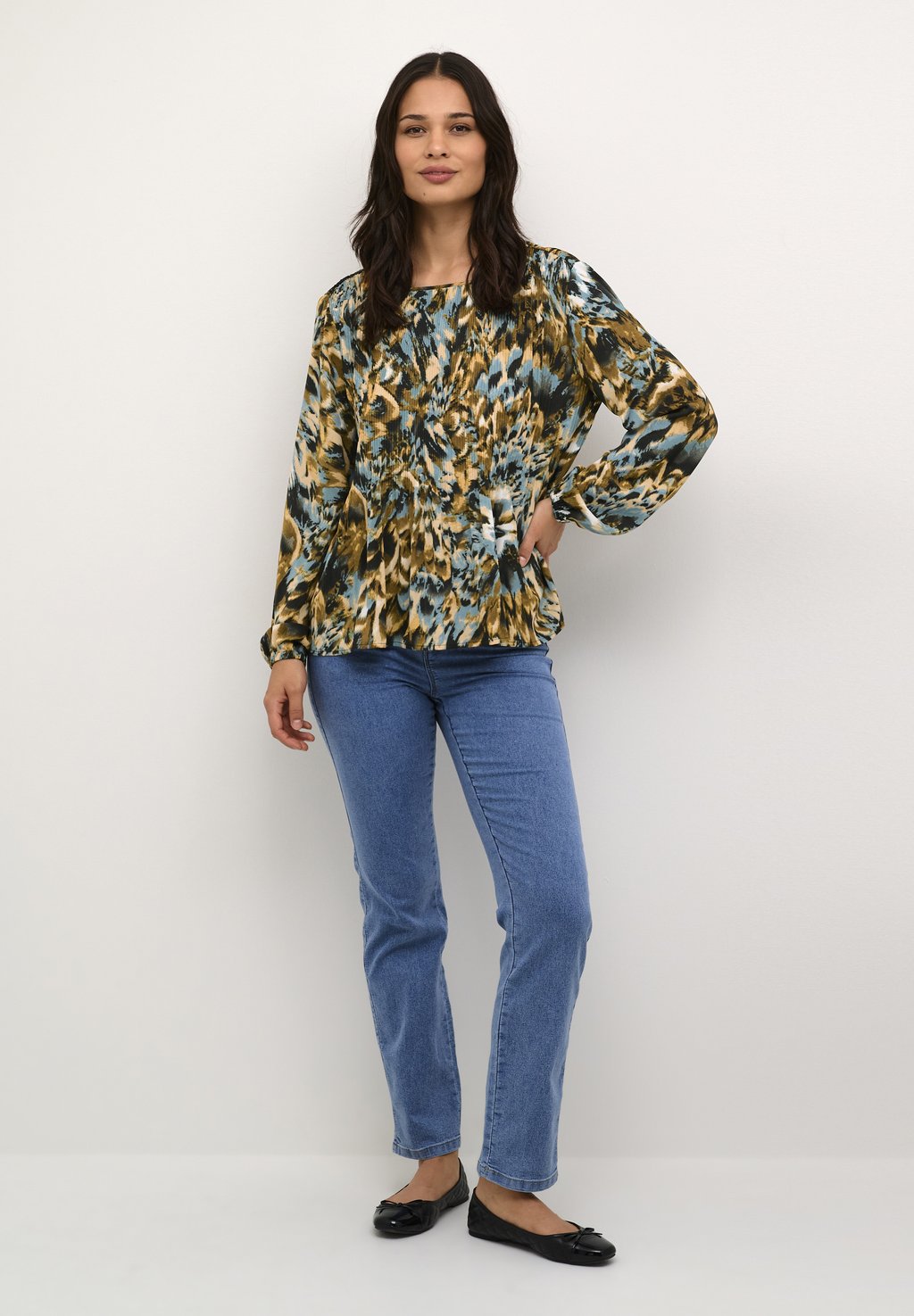 

Блуза Kaffe BPLAURA LONG SLEEVE, цвет golden blue graphic print