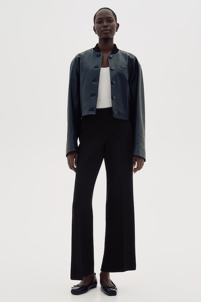 

Расклешенные брюки со стрелками H&M, черный