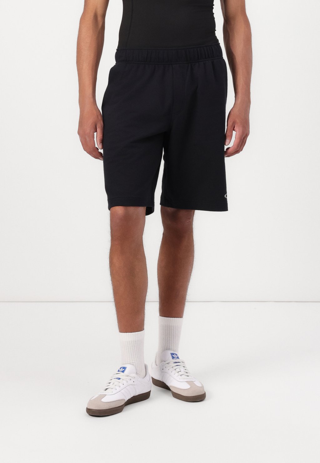 

Шорты SHORT Oakley, черный