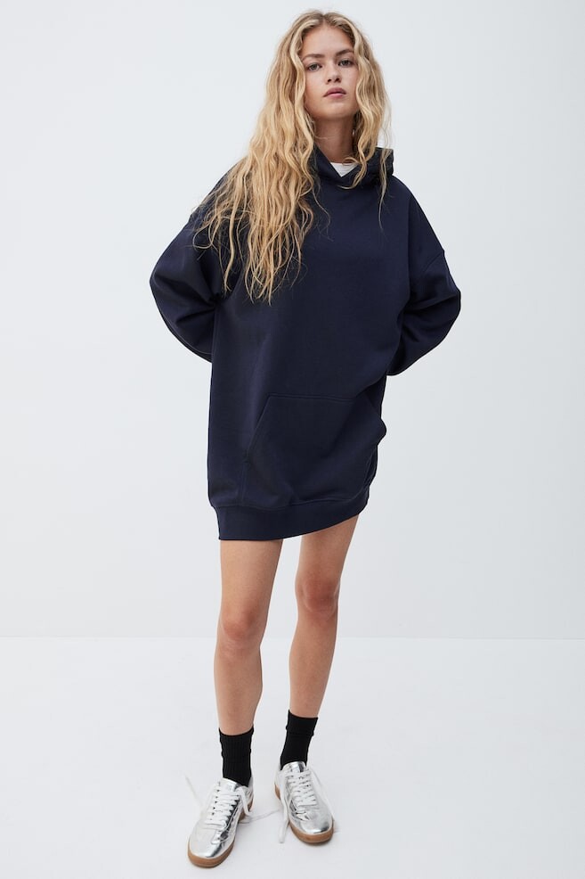 

Хлопковое платье с капюшоном H&M, синий