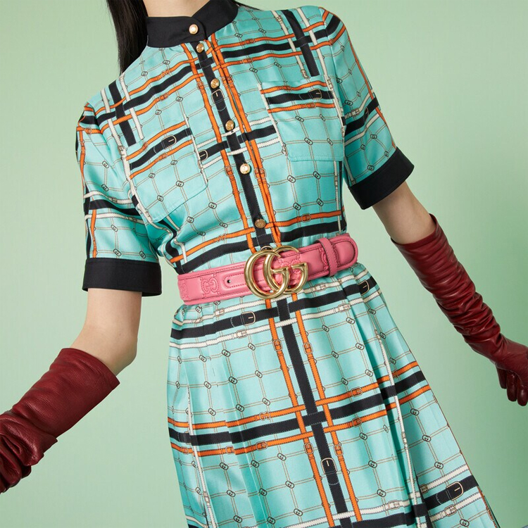 GUCCI Ремень GG Marmont Matelassé Double G с гладкой пряжкой свободного кроя для женщин, розовый, ширина: 4см — фото 4