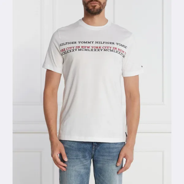 

Футболка стандартного кроя с полоской по центру груди Tommy Hilfiger, белый