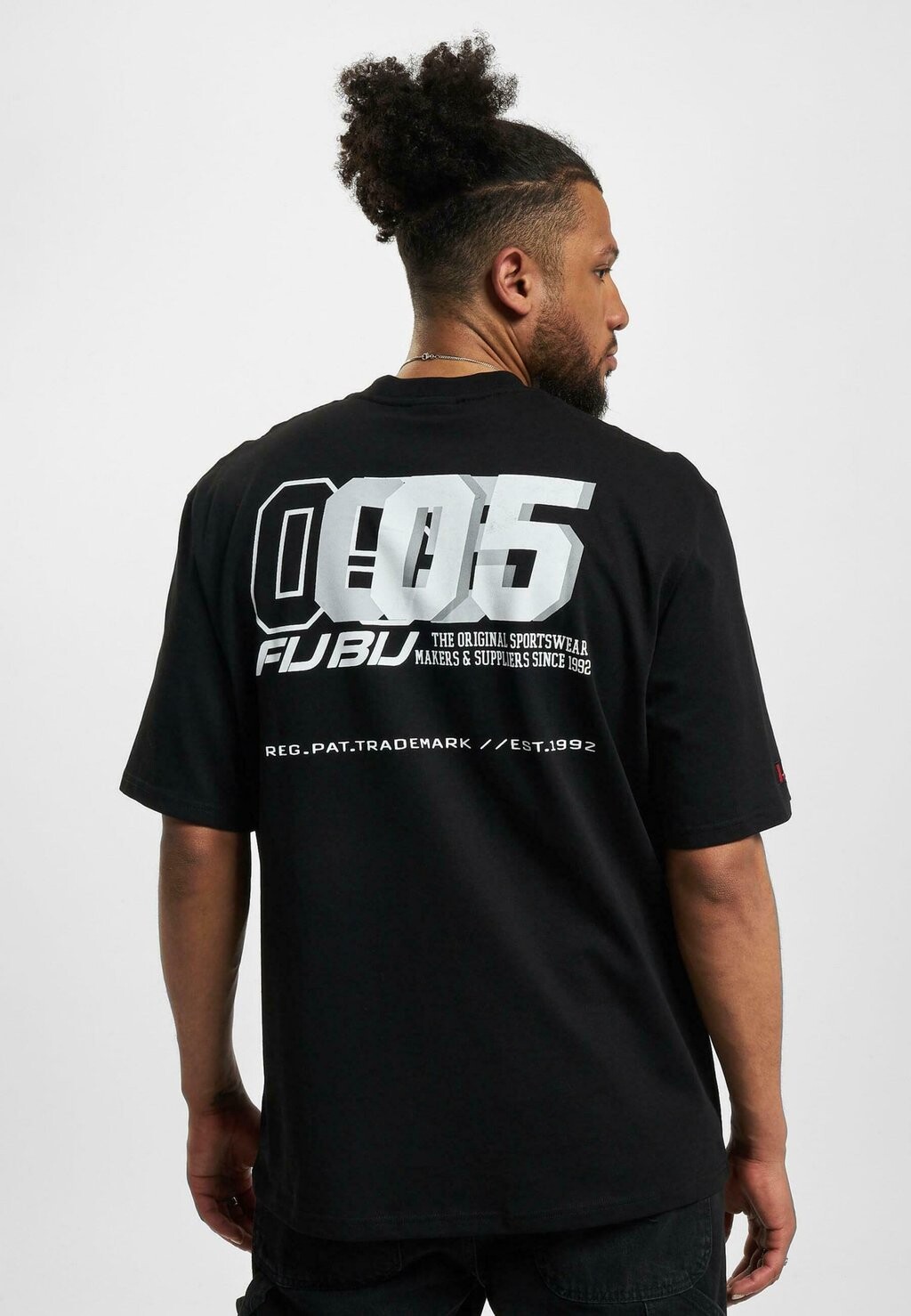 

Футболка с принтом Corporate FUBU, цвет black white