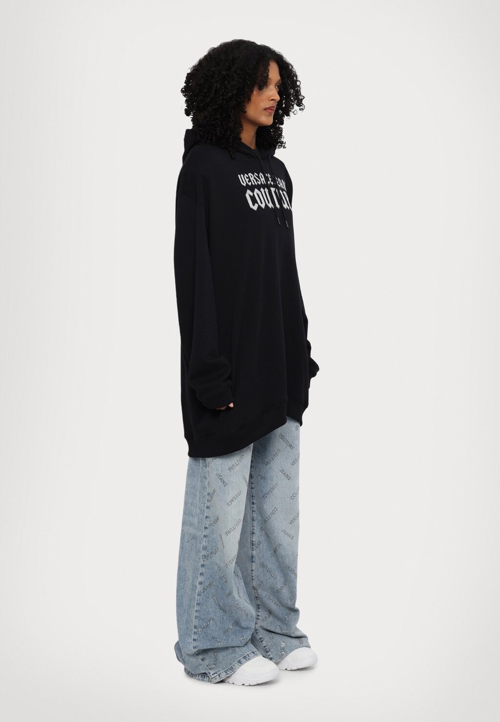 

Толстовка LOGO GOTH FREAK Versace Jeans Couture, черный