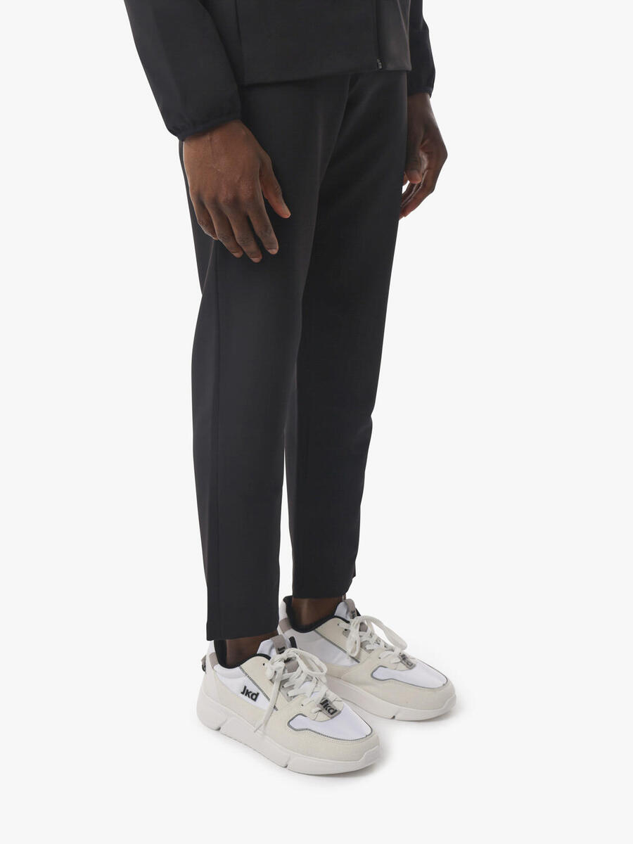 

JAKED Черные синтетические спортивные брюки для мужчин