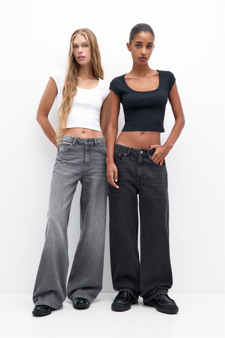 

Упаковка из 2 футболок в рубчик Pull And Bear, мультиколор